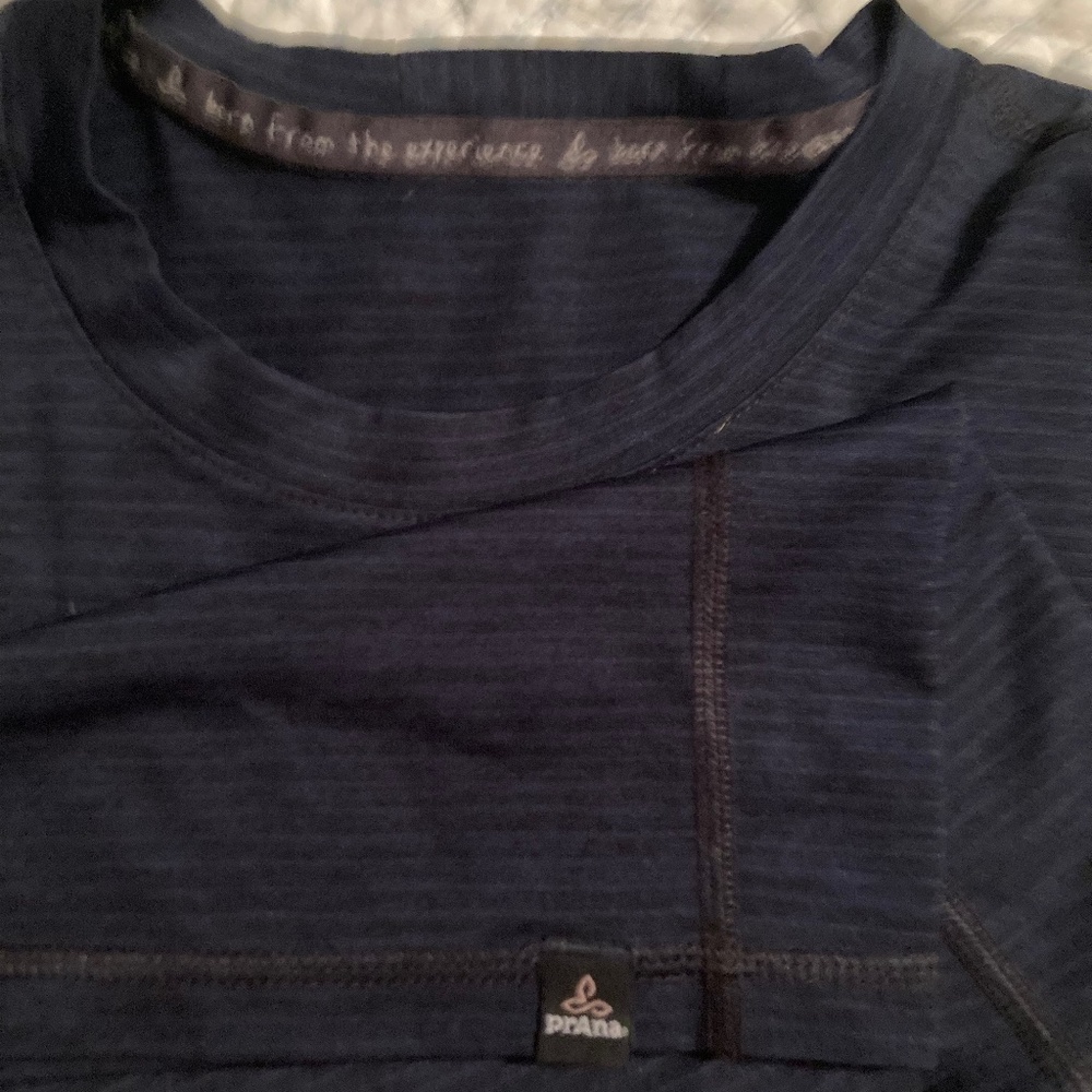 Prana t-shirt